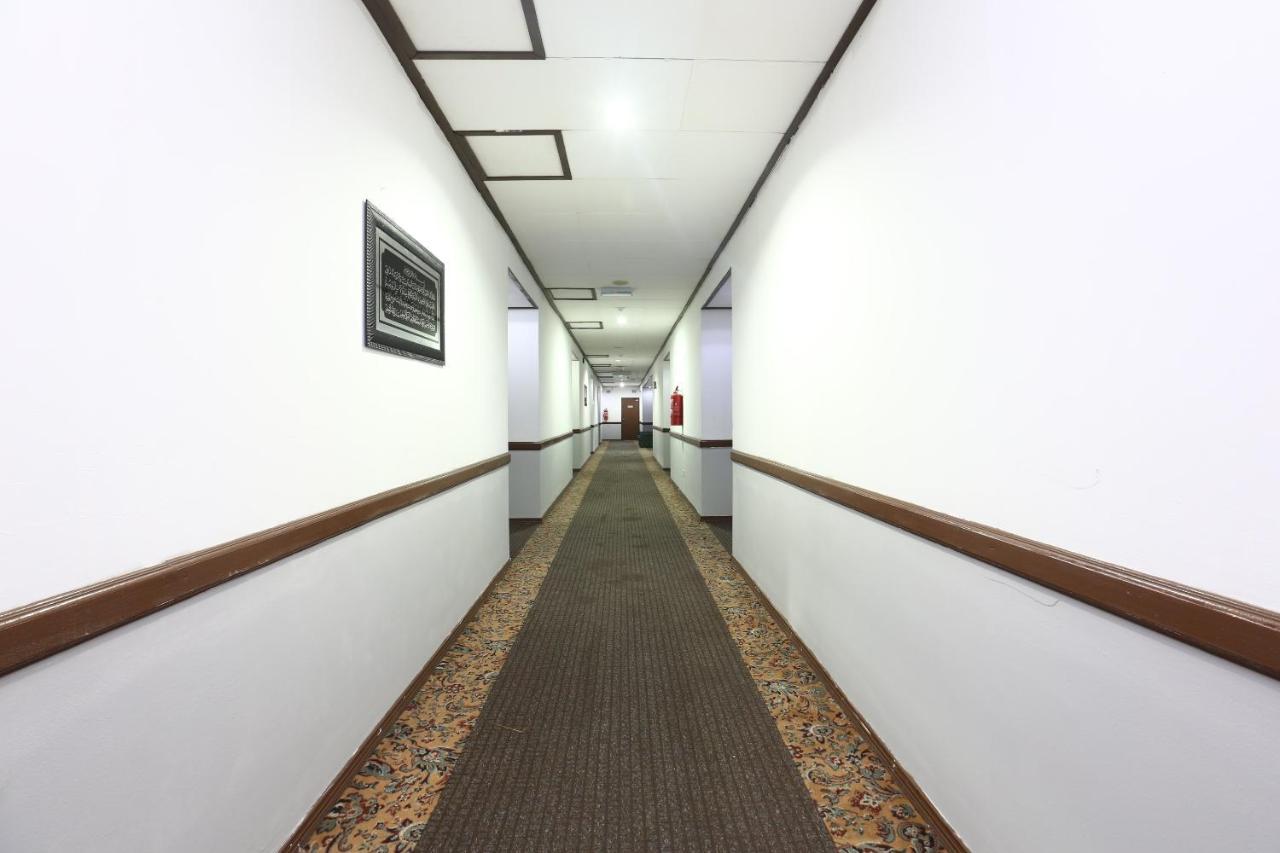 Oyo89489艾尔安萨尔酒店 哥打巴鲁 外观 照片